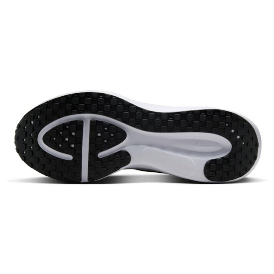 Nike Revolution 8